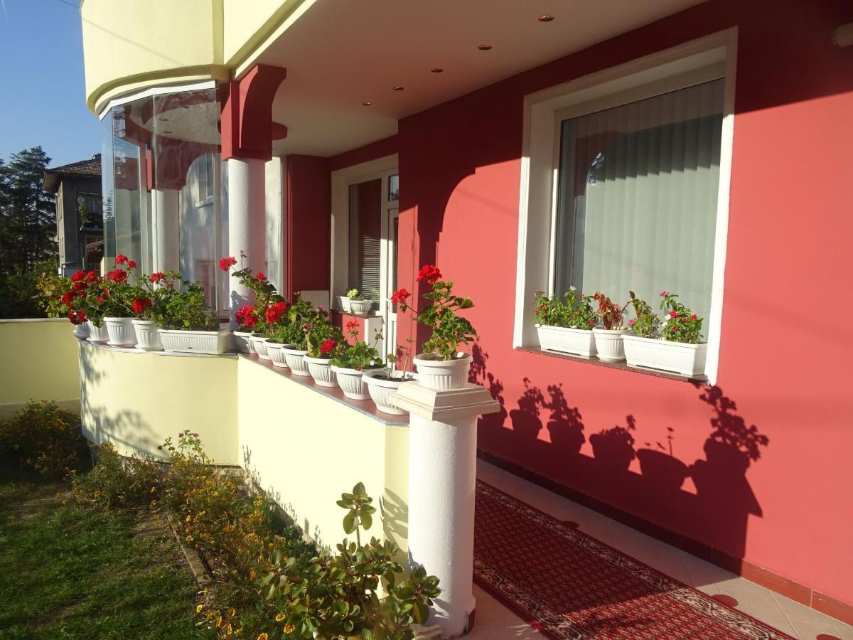 Стаи За Гости Ве-Бо-Ли** Bankya Exterior photo